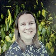 Expert GCSE English tutor helping students achieve success